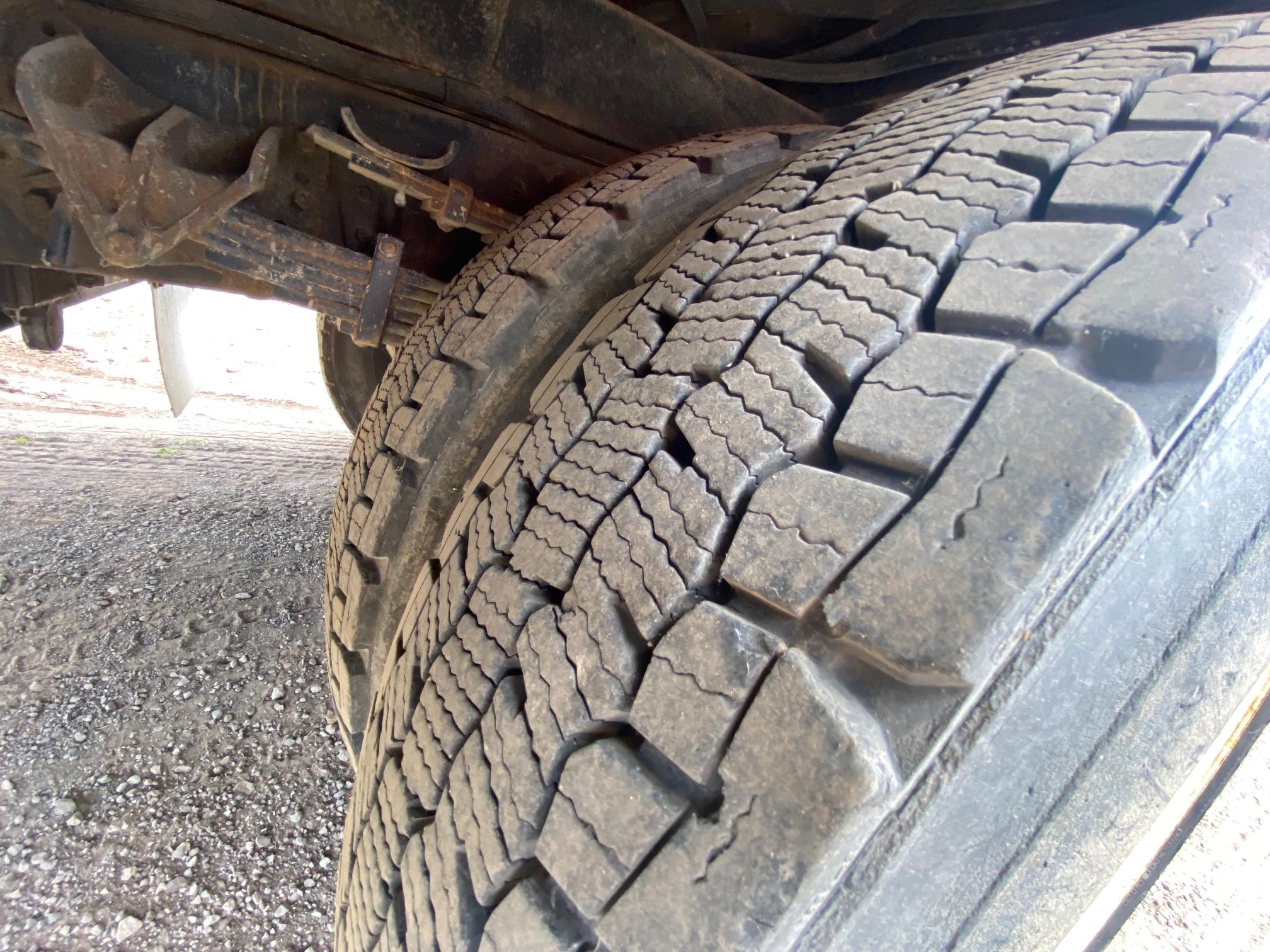 1995 INTERNATIONAL 8100 - Image 27